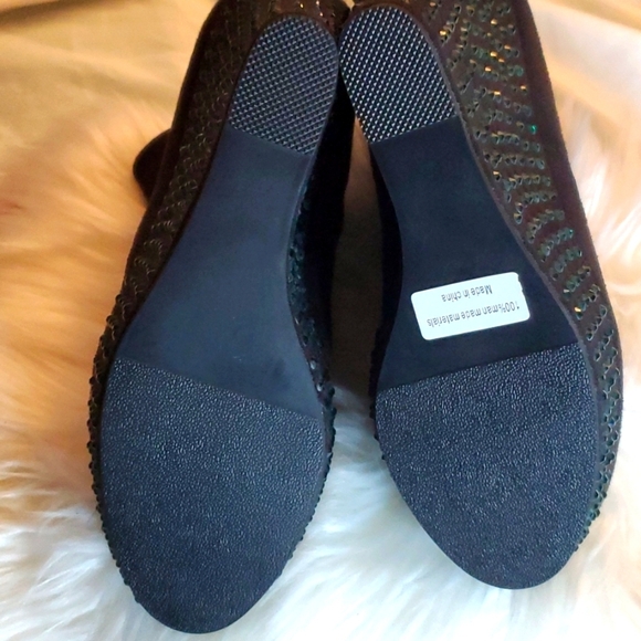 NEW Women’s Black Synthetic Suede Celtics Ankle Boots,Green Rhinestone Wedge - Picture 6 of 11